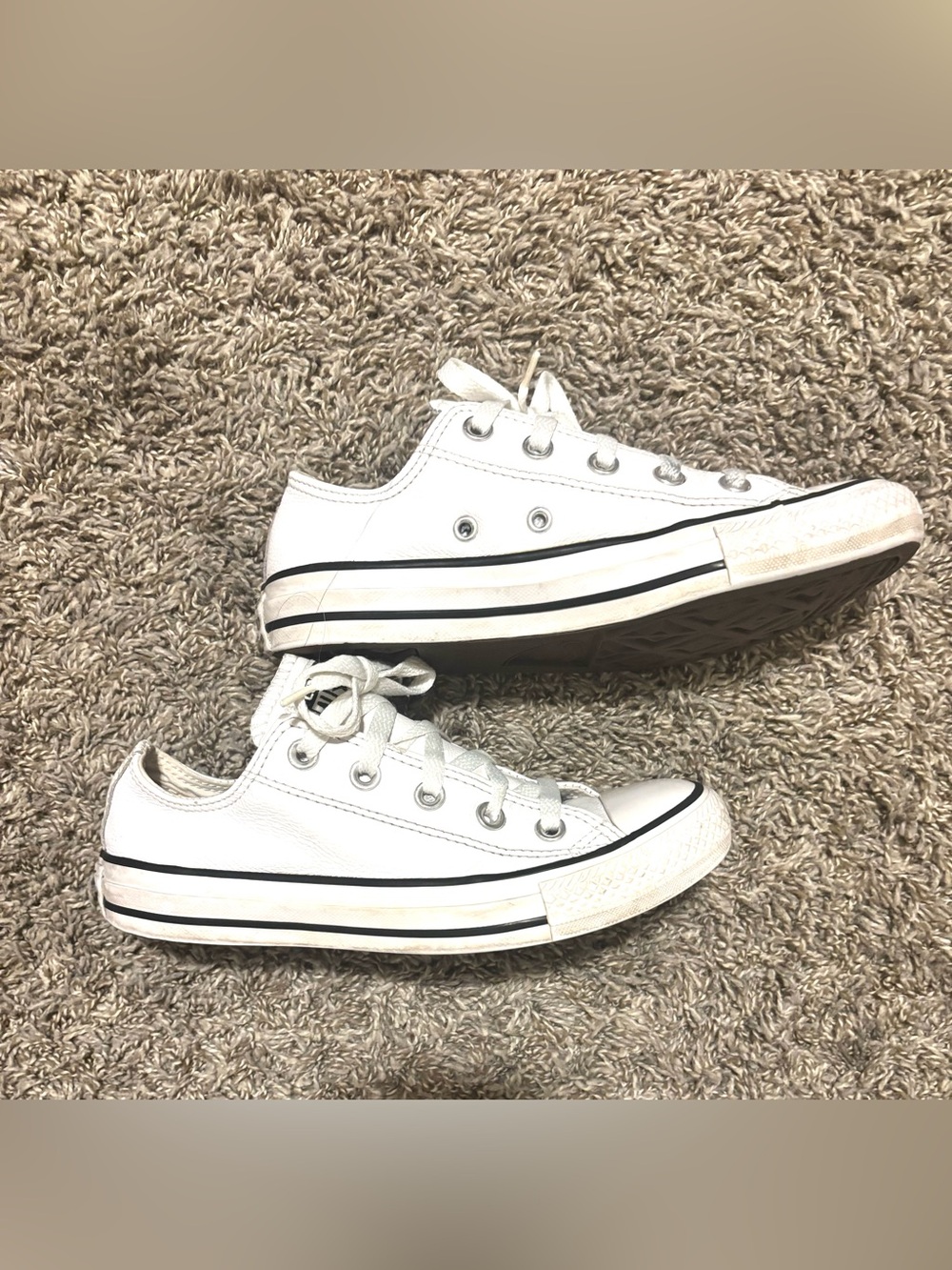 Converse White Low-Top Women’s Sneakers with Black Trim - Picture 3 of 4
